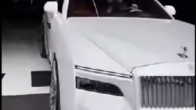 2025 Rolls-Royce Spectre: перший електричний шедевр марки. Відео