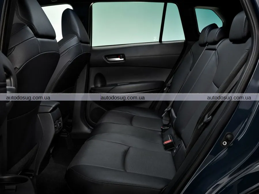 2026 Toyota Corolla Cross демонструє діапазон оновлень та спортивну GR-версію