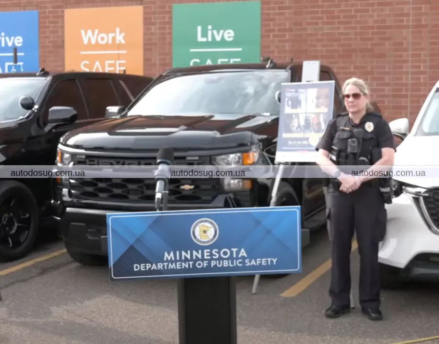 AI-камери на дорогах фіксують понад 10 тисяч відволікань за кермом