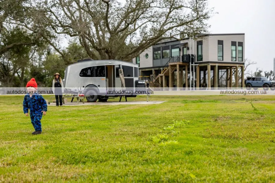 Airstream Basecamp 20XE: автономний кемпер із позашляховими можливостями