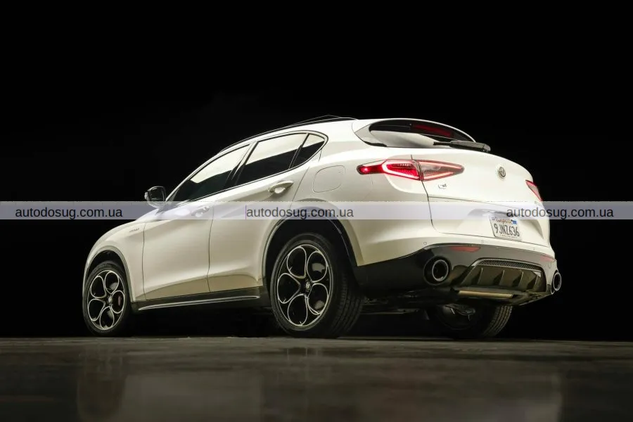Alfa Romeo Stelvio стрімко втрачає в ціні навіть із мінімальним пробігом