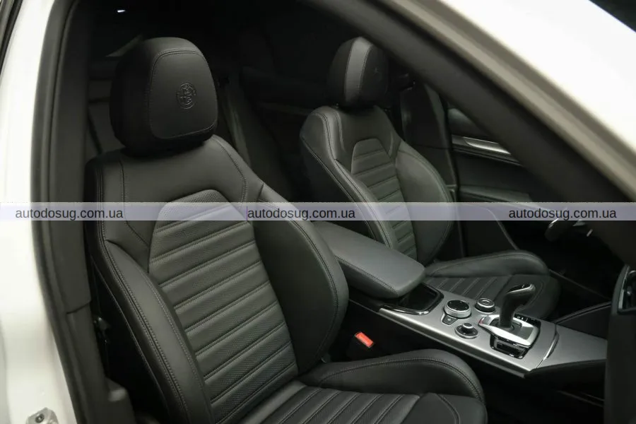 Alfa Romeo Stelvio стрімко втрачає в ціні навіть із мінімальним пробігом