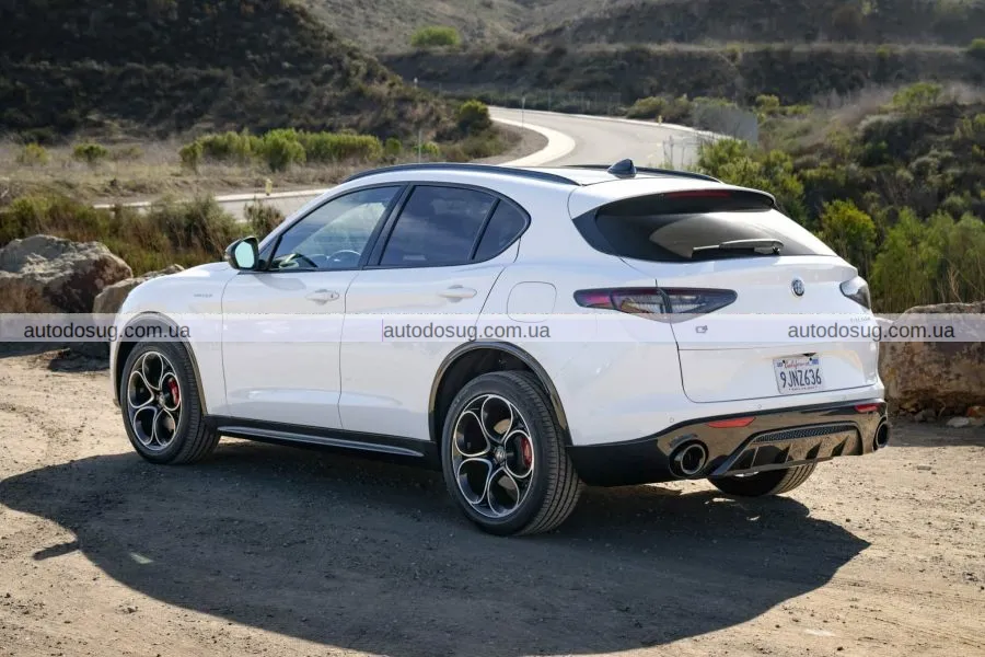 Alfa Romeo Stelvio стрімко втрачає в ціні навіть із мінімальним пробігом