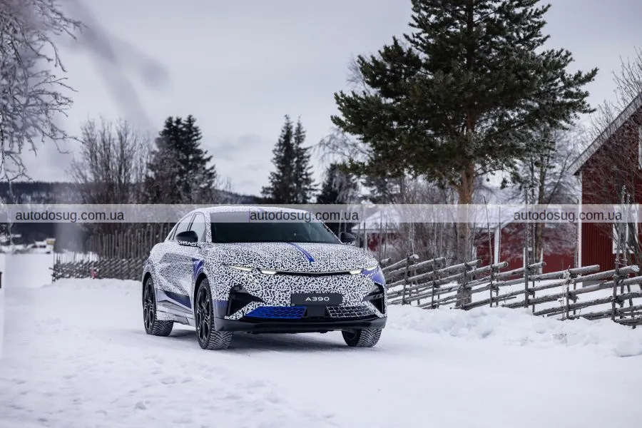 Alpine A390 Fastback: перший погляд на інтер’єр та динаміку