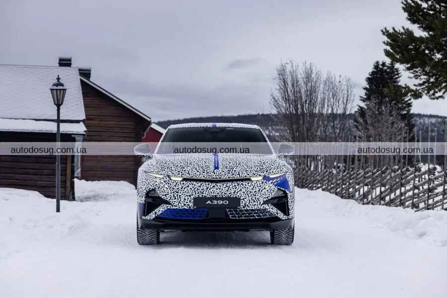 Alpine A390 Fastback: перший погляд на інтер’єр та динаміку