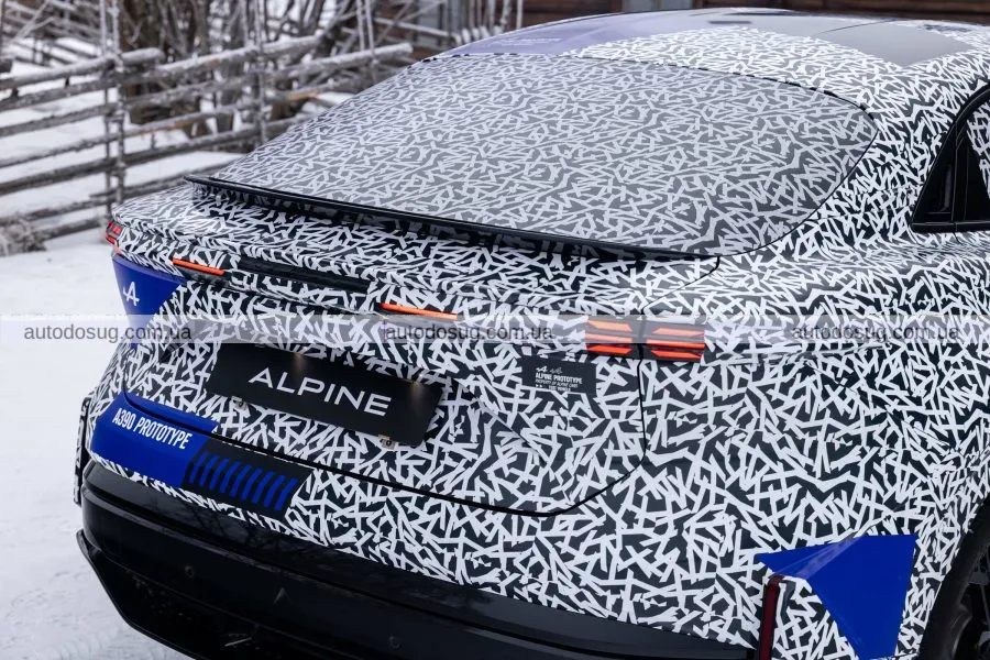Alpine A390 Fastback: перший погляд на інтер’єр та динаміку