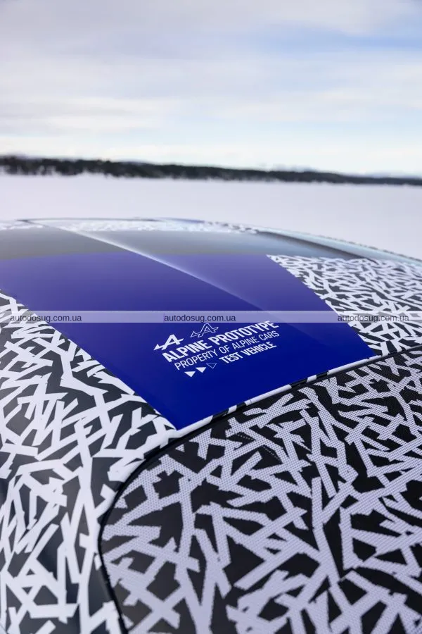Alpine A390 Fastback: перший погляд на інтер’єр та динаміку