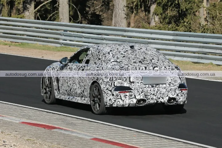 Audi готує «гарячі» RS5 седан і універсал