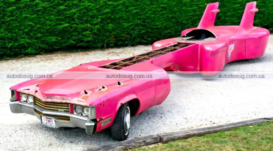 Автомобіль-гітара Елвіса шукає нового власника у Франції