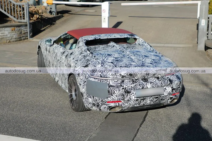 BMW випускає обмежену серію Skytop — розкішного родстера на базі M8