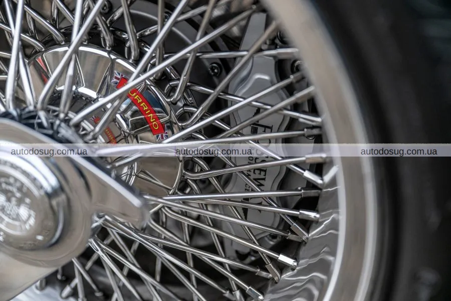 Британські майстри створили Jaguar E-Type, яким він мав бути