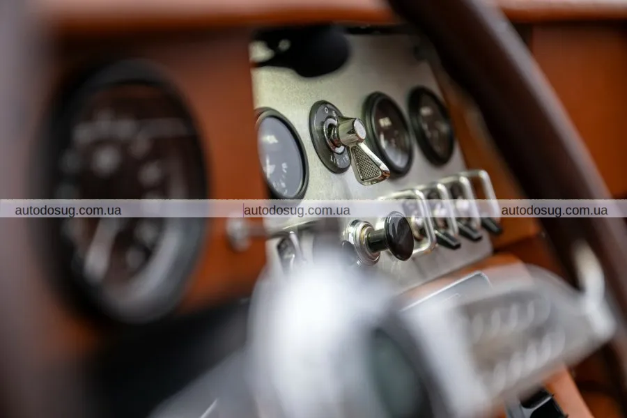 Британські майстри створили Jaguar E-Type, яким він мав бути