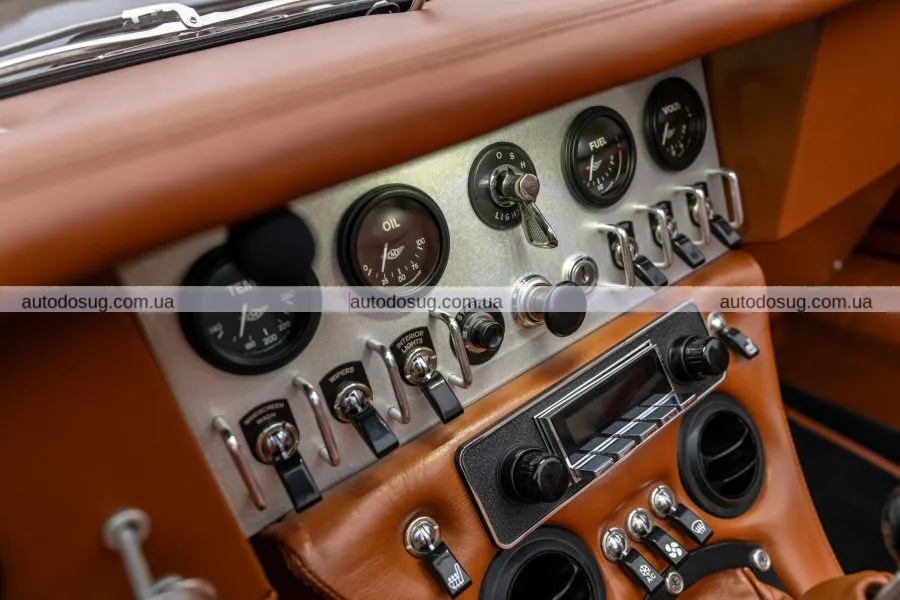 Британські майстри створили Jaguar E-Type, яким він мав бути