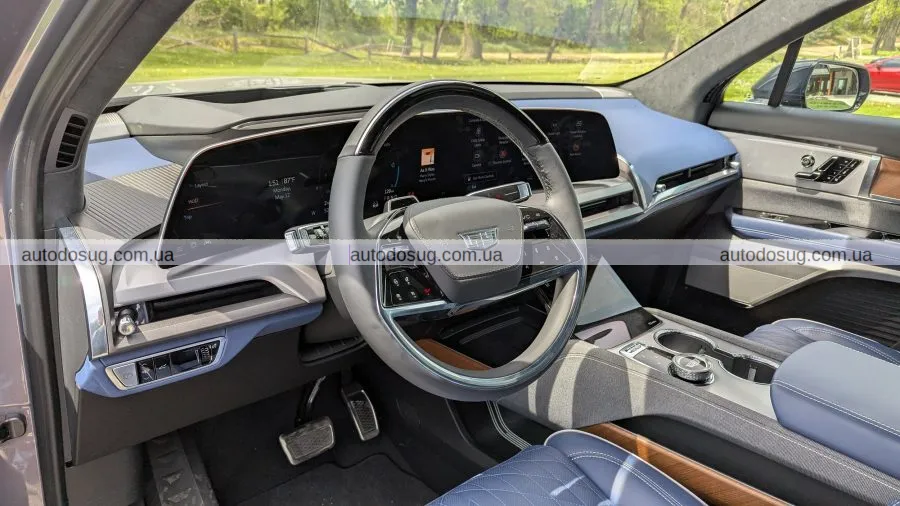 Cadillac презентує Vistiq: новий електричний SUV з трьома рядами сидінь