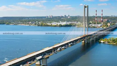 Чи знімуть обмеження на Південному мосту Києва?