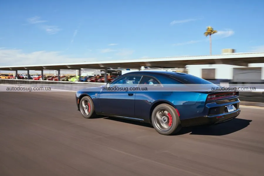 Dodge анонсував нові варіанти Charger Daytona з індивідуальним стилем