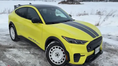 Електричний Ford Mustang Mach-E GT 2025: характеристики, оновлення та особливості