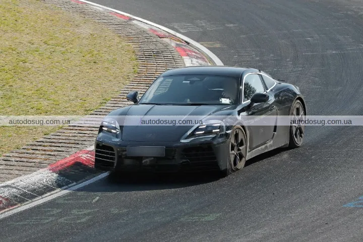 Електричний Porsche Cayman EV наступає на п’яти класичному бензиновому спорткару