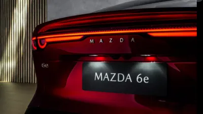 Електричний позашляховик 2026 Mazda CX-6e