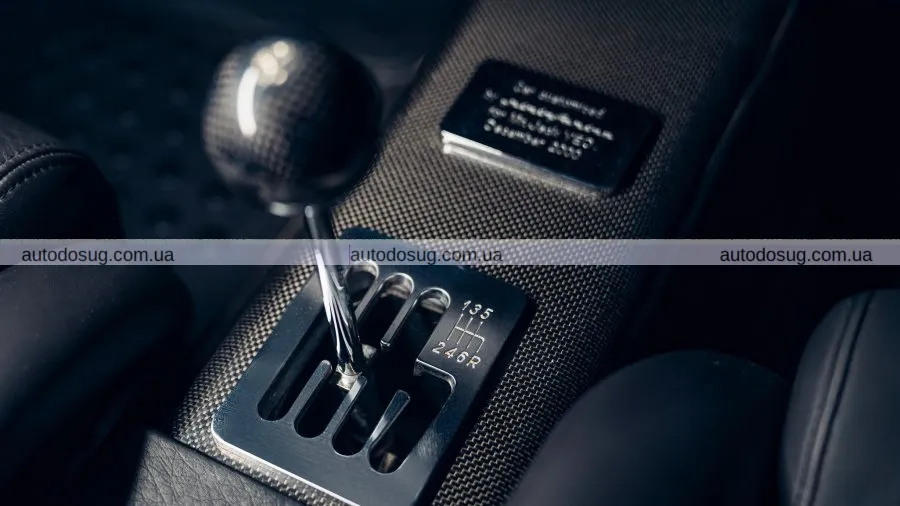 Ferrari планує повернути механічну коробку передач, але є нюанс