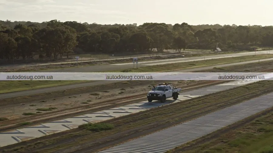 Ford випробовує Ranger Super Duty за допомогою робота