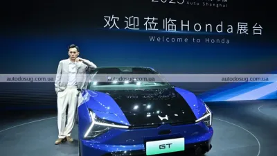 Honda презентує GT — електричний фастбек із шістьма дисплеями