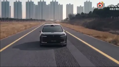 Huawei та JAC представили електричний седан Maextro S800: унікальні технології та вражаюча маневреність