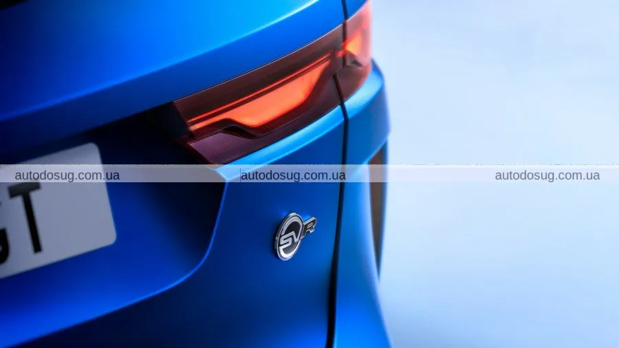 Jaguar продовжує заряджати V8 F-Pace SVR
