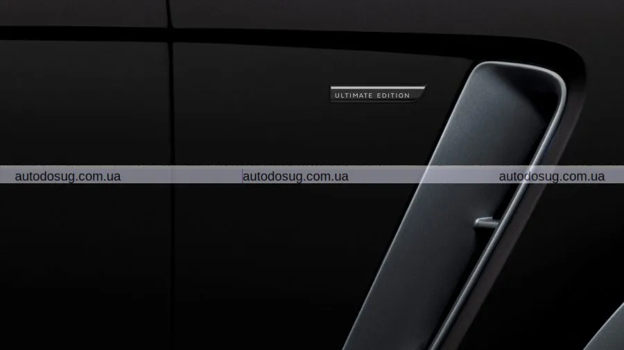 Jaguar продовжує заряджати V8 F-Pace SVR