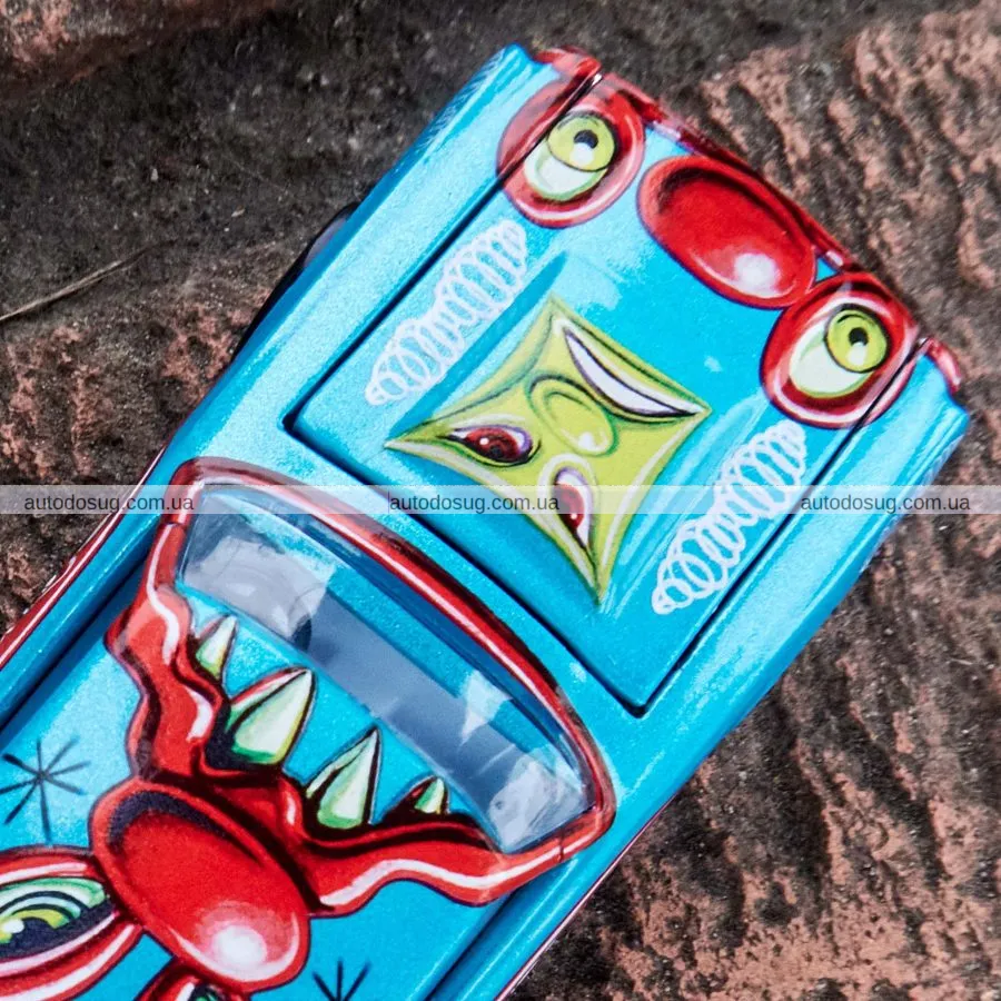 Кастомайзери перетворюють Ford Thunderbird на яскраву Hot Wheels-ікону