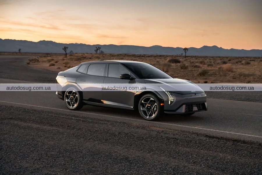 Kia EV4 2026 кидає виклик Tesla Model 3