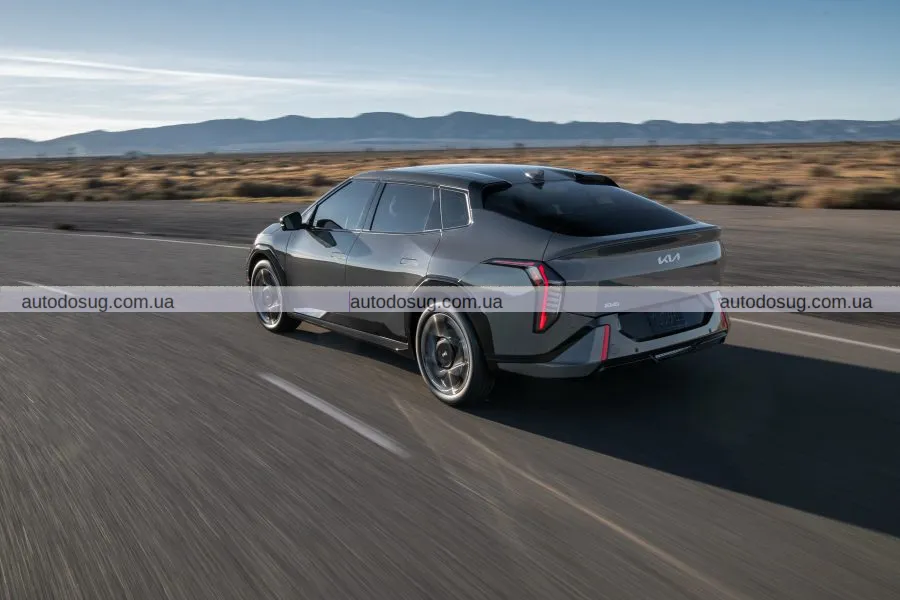 Kia EV4 2026 кидає виклик Tesla Model 3