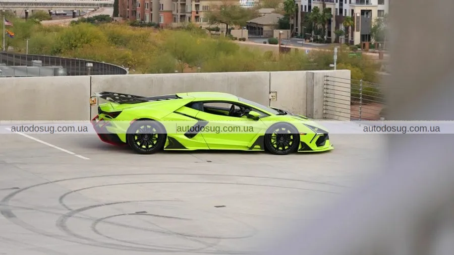 Lamborghini Revuelto від Creative Bespoke перевершує фантазії