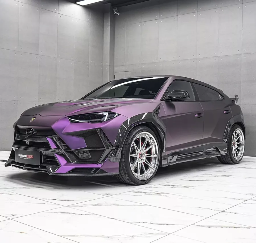 Lamborghini Urus Performante: фіолетовий супер-SUV із вуглецевим акцентом