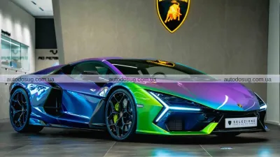 Lamborghini вразила найсміливішим відтінком за всю історію