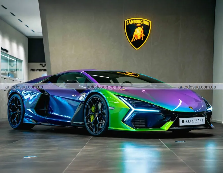 Lamborghini вразила найсміливішим відтінком за всю історію