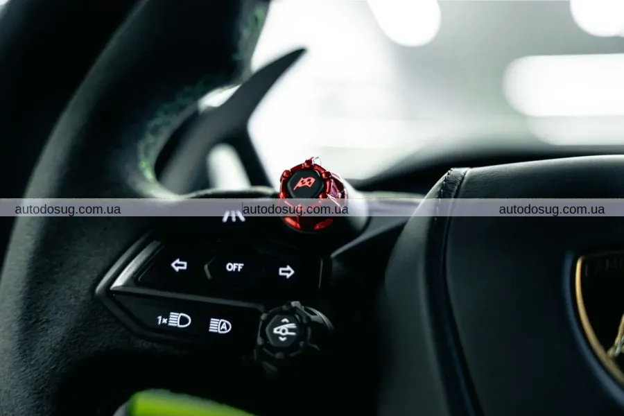 Lamborghini вразила найсміливішим відтінком за всю історію