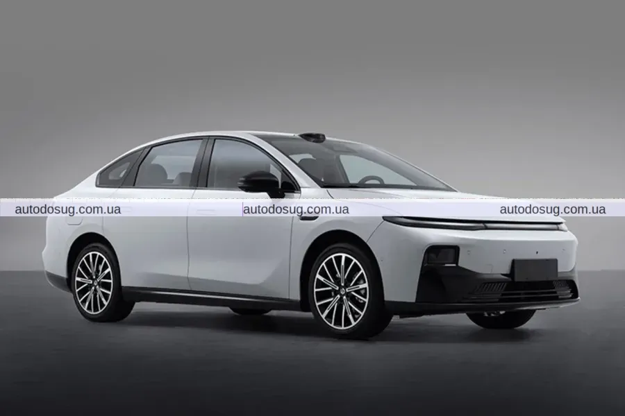 Leapmotor B01 дебютує як перший електроседан бренду