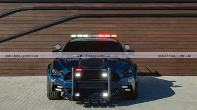 Легендарний Ford Mustang Barricade з «Трансформерів» потребує вашої уваги