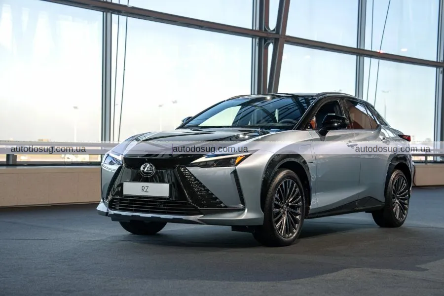Lexus RZ 2026 року отримав систему рульового управління та імітацію передач