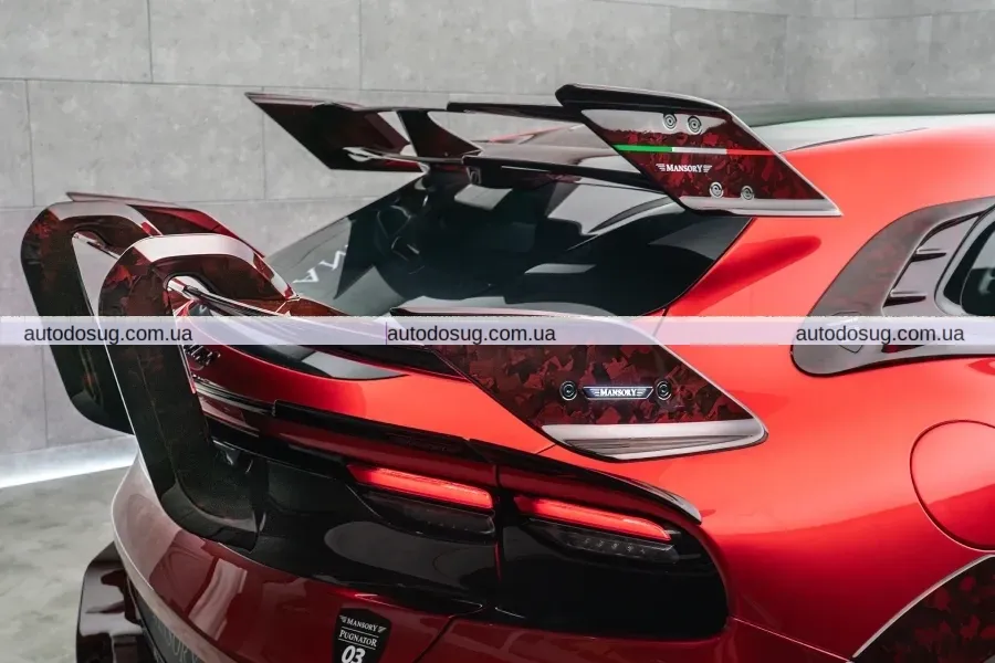 Mansory перетворює Ferrari Purosangue на ексцентричне шоу на колесах