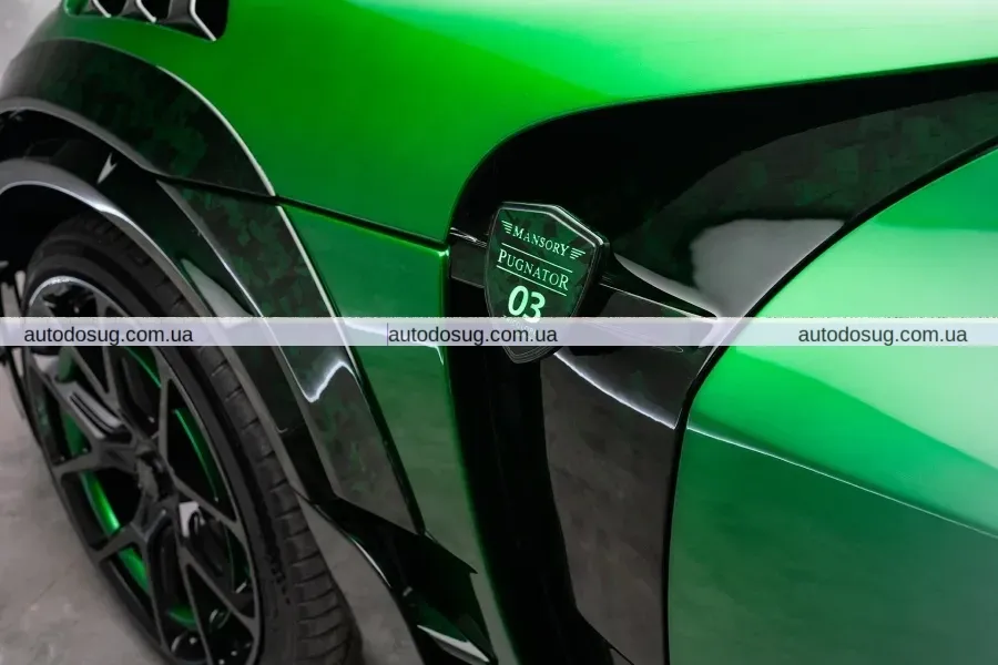 Mansory перетворює Ferrari Purosangue на ексцентричне шоу на колесах