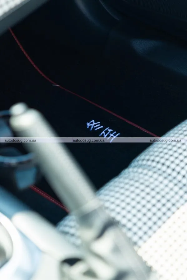 Mazda MX-5 отримала унікальну ностальгічну версію