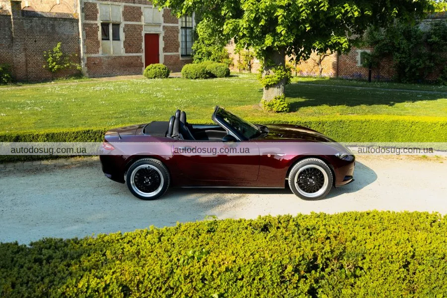 Mazda MX-5 отримала унікальну ностальгічну версію