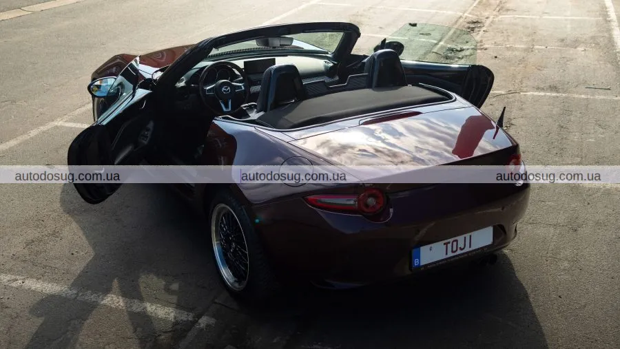 Mazda MX-5 отримала унікальну ностальгічну версію