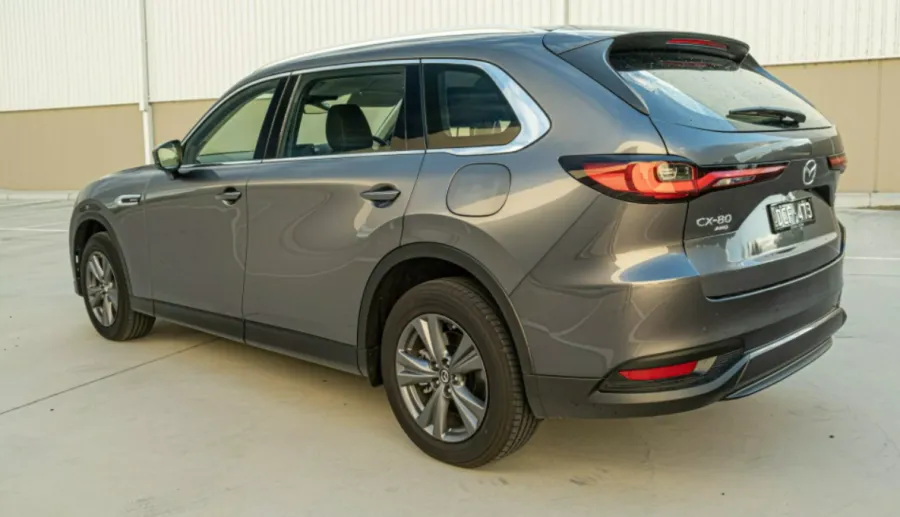 Mazda офіційно представила новий CX-80 2025