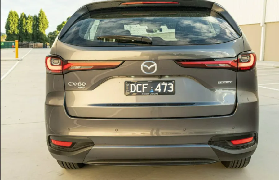 Mazda офіційно представила новий CX-80 2025