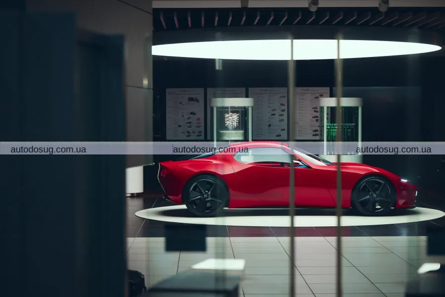 Mazda повертає роторний RX-7 та створює новий Miata