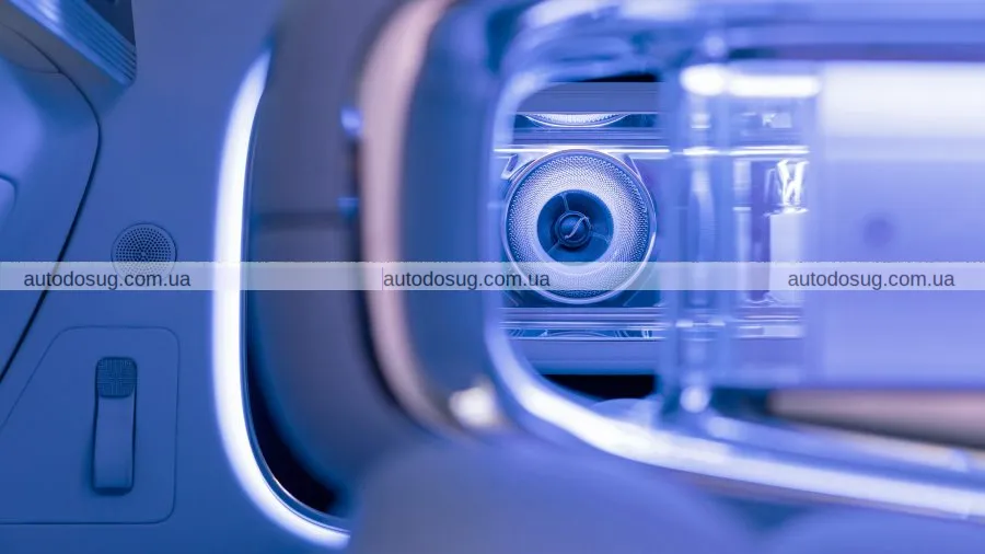 Mercedes-Benz презентує Vision V: електричний мінівен класу люкс з 65-дюймовим екраном