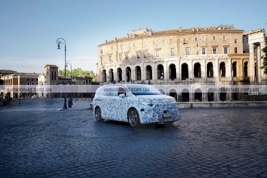 Mercedes представляє розкішний електричний фургон